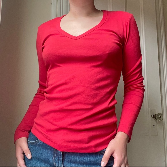 Red V Neck - Picture 2 of 4